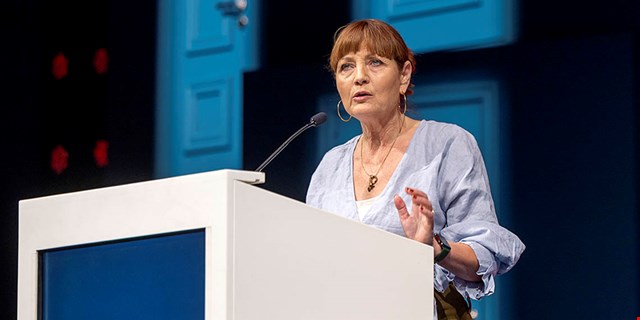 Marie Nilsson i talarstolen