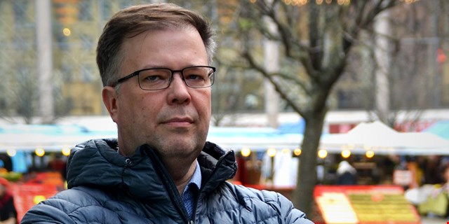 Tomas With, vice förbundsordförande i IF Metall, på Hötorget i Stockholm.