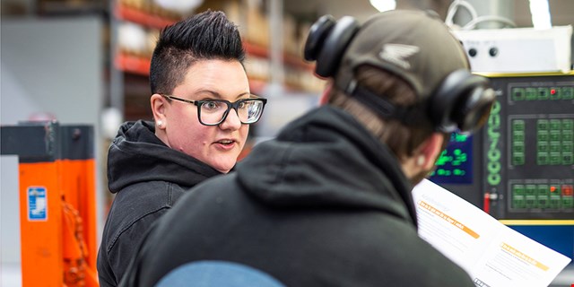 Bilden visar försäkringsinformatör Therese Cedin.